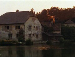 Dům u rybníka