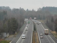 Tatra jede k budoucímu mostu