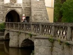 most na zámku