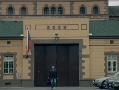 Ševčenko před věznicí
