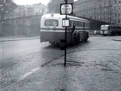 Odjíždějící trolejbus