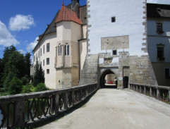 Tatra u zámku