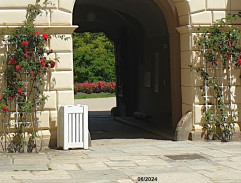 Zámecká brána II