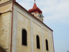 kostol v Treskovicích