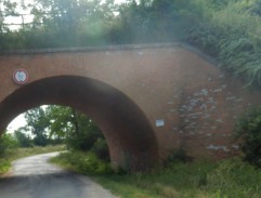 Viadukt, ze kterého střílel vrah
