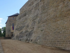 U hradeb generálova hradu